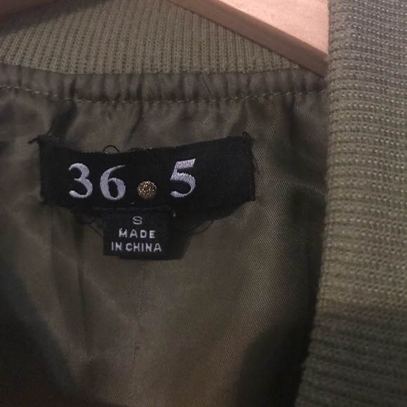 Bomber jacket - Picture 2 of 4